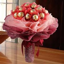 Ferrero Rocher Bouquet Flower Google Search Cadeautjes Bloemen Maken Creatieve Ideeen