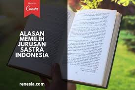 Wanita kelahiran 1981 ini diketahui awalnya memiliki mimpi untuk menjadi pramugari. 10 Alasan Memilih Jurusan Sastra Indonesia Bagi Yang Bingung Kuliah