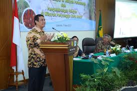 Ahmad shabery adalah politisi malaysia dan menteri pertanian dan agro industri di pemerintahan koalisi barisan nasional dan memegang kursi parlemen sebagai anggota kemaman. Kementerian Pertanian Menjadikan Wilayah Perbatasan Sebagai Lumbung Pangan Dan Pintu Gerbang Ekspor Ke Negara Tetangga