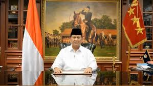 Prabowo subianto adalah anak dari begawan ekonomi, soemitro djojohadikusumo, yang menikah dengan dora siregar. Menhan Prabowo Virus Bisa Jadi Senjata Untuk Hancurkan Negara