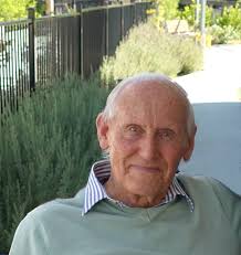 A recent photo of Tom Welling