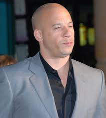 Sinclai and his girlfriend met and began dating back in 2007 and they are now blessed with three lovely kids, despite the fact that some sources state that ms.jimenez is married to brianna ammons.vin diesel kids, from this open relationship, include hania riley, born in 2008, vincent. Vin Diesel Net Worth Wife Kids Brother Sister Twin Parents Height Bio