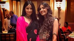 Sonam Kapoor Anand Ahuja Wedding Rhea Kapoor Gives Glimpse Of Madness At Anil Kapoor S Residence Watch sonam kapoor anand ahuja wedding rhea