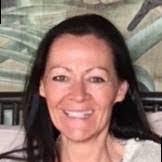 Joanna Hatch's Instagram, Twitter & Facebook