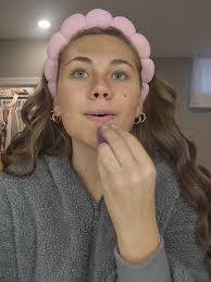 Olivia Menard's Instagram, Twitter & Facebook