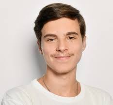 Peter Nardo's Instagram, Twitter & Facebook