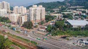 洪水橋站（英語： hung shui kiu station ）是香港 港鐵 屯馬綫已落實興建的車站，主要服務未來的洪水橋新發展區。 預計2024年動工，大約2030年啟用。 西鐵綫於興建時已於亦園路以北預留位置興建車站（目前該處設有緊急升降機及樓梯），與該處以東南的輕鐵 鍾屋村站相距約500米。 Ir65rjun3dd Km