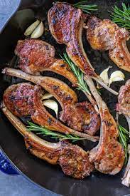 Place the chops (with the marinade) in a single layer in an oven proof skillet, and place the skillet in the oven directly beneath the broiler. Easy Pan Fried Lamb Chops Momsdish