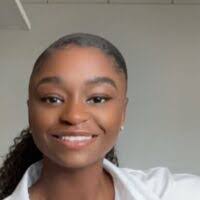 Lynn Blume's Instagram, Twitter & Facebook