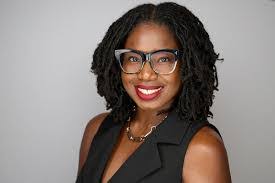 Taylor Collier's Instagram, Twitter & Facebook