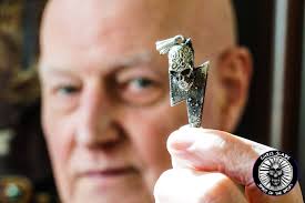 Chris Slade (official)