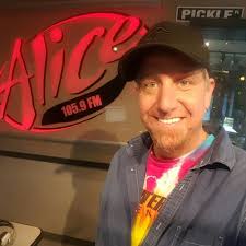 Stream Sochi Party-Parody by Sean Swallow music