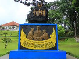 Bangunan ini merupakan salah satu peninggalan bersejarah bagi negara indonesia. Museum Linggarjati Gedung Bersejarah Perjuangan Diplomatik Indonesia Indonesia Kaya