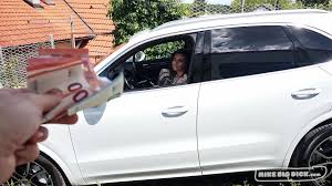 استغلال أم صديقي - نيك من لأجل العمل - سكس امهات مترجم عربي