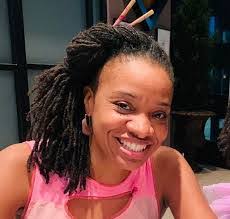 Sarah Waldon's Instagram, Twitter & Facebook