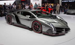 Gas mileage, engine, performance, warranty, equipment and more. A Closer Look At The 9 5 Million Lamborghini Veneno Roadster