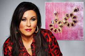 The beloved character will be reunited with other members of the slater. Jessie Wallace Ready For Eastenders Return After Boozy Behaviour Suspension Mirror Online