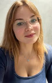 Hi I'm divorced 💔 and looking for new friends, I don't care where you come  from Give me a little hello, Salve is free. but a little hello It means a  lot