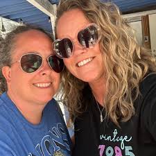 Nothing marks the arrival of the New Year quite like fireworks. Good thing  St. Pete/Clearwater has several fireworks displays for you to check out,  stretching from bay to beach. Check it out!