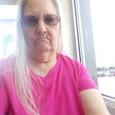 Kelly Scarbrough's Instagram, Twitter & Facebook