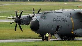 Many new technologies are the a400m is the only military transporter which is military and civil certified to the newest and most. Airbus Faces 1 4bn Payout For A400m Delays The Manufacturer