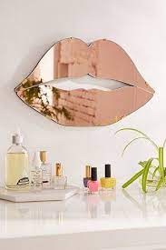 Please note that this app's navigation and content are in german. Spiegel In Lippenform Urban Outfitters Wand Dekor Handmade Home Decor Mirrors Urban Outfitters Home Decor Mirrors