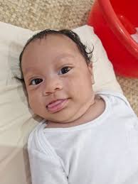 On my wedding day, there will be a break time where you will all go home  and eat then come back to spray us money 🤣🤣🤣