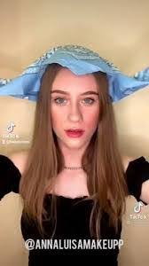 Meredith Espinoza's Instagram, Twitter & Facebook