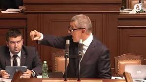 Poslanci se v pátek sešli, aby projednali zákony ve třetím čtení. Babis Po Pul Roce Odpovidal Poslancum Opozice Spila Vlade Ktera Ignoruje Snemovnu Aktualne Cz