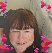 ⭐️Burford browns⭐️ Probably the most popular breed of hybrid. Hugely  desirable due to their egg colours (dark layers) and highly sort after for  their calm and friendly nature. They also have a