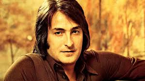 Eva, hija de Nino Bravo: "La presencia de mi padre se siente en casa.  Siempre ha estado con nosotras"