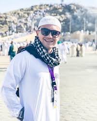 Gambar travel umroh artis