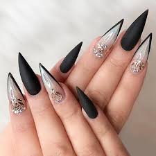 30 Chic Ideas For Black Stiletto Nails Naildesignsjournal Com Black Stiletto Nails Stiletto Nails Designs Stiletto Nail Art