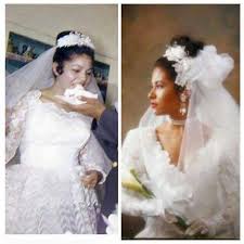 Selena And Her Mom They Both Looked So Beautiful In Their Wedding Dress Selena Quintanilla Selena Selena Quintanilla Perez