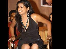Khurki brings together bollywood's biggest wardrobe malfunctions! Photos 25 Hot Telugu Tollywood Actresses Wardrobe Malfunctions Filmibeat