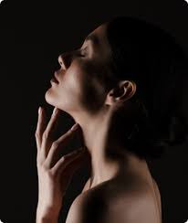 Annette Ward's Instagram, Twitter & Facebook