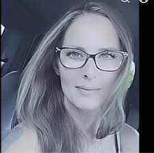 Who recommends someone to shovel off roofs in Minden and Haliburton?