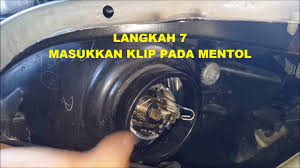 Memang myvi ni ada dalam senarai kereta pilihan aku selepas aku buat survey. Menukar Mentol Lampu Kereta Vios Youtube