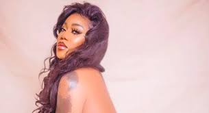 These pictures has drawn lots of online comments. Toyin Lawani Shows Off Congolese Boyfriend Qed Ng