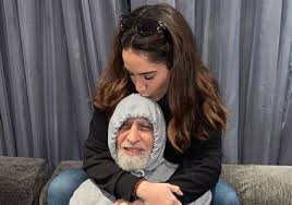 رئيس تونس يعطل العمل بالإدارات المركزية والمصالح الخارجية والجماعات المحلية والمؤسسات العمومية. Ø±Ù†Ø§ Ø±Ø¦ÙŠØ³ Ù„Ø§ ØªØ±Ø¨Ø·Ù†ÙŠ ØµÙ„Ø© Ù‚Ø±Ø§Ø¨Ø© Ø¨Ù€ ÙŠØ§Ø³Ù…ÙŠÙ† Ø±Ø¦ÙŠØ³ ÙˆÙˆØ´ÙŠ ÙˆØ±Ù… Ø¨Ø³Ø¨Ø¨ ÙŠØ§Ø³Ø± Ø¬Ù„Ø§Ù„ ÙÙŠØ¯ÙŠÙˆ Ø®Ø¨Ø± ÙÙŠ Ø§Ù„ÙÙ†