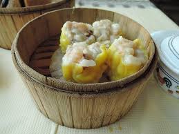 Bubur pedas is made from finely ground sauteed rice and grated coconut.the stock is made either from tetelan (bony meat such as ribs) or chicken broth. 15 Resep Siomay Kreatif Mulai Dari Siomay Sayur Sampai Siomay Daging Sapi Ijn News