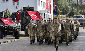 Türk kara kuvvetler) ή τουρκικός στρατός (türk ordusu), είναι το κύριο τμήμα των τουρκικών ενόπλων δυνάμεων, υπεύθυνο για τις χερσαίες στρατιωτικές επιχειρήσεις. Krish Ston Strato Ths Toyrkias Paraith8hkan Pente Anwteroi A3iwmatikoi Cyprus Times