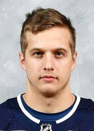 Player photos for the 2012-13 Sudbury Wolves at hockeydb.com