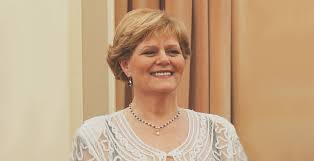 Regalitatea e ceva interior, nu se reduce la bijuterii. Asr Principesa Elena