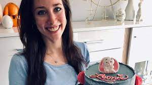 Donauwelle mit pudding vom blech. Poing Vanessa Maskalidis 27 Nutzt Die Corona Freizeit Furs Torten Backen Poing