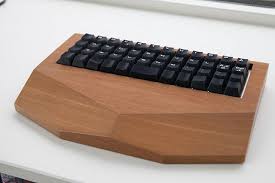 That S One Unique Wooden Case Makes The It A Giant Wooden Planck Any Thoughts On Ortholinear Pi Keyboard Keyboards Wooden Case