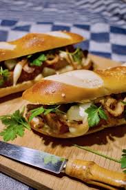 Deftiger Bayern Hotdog Mit Leberkas Rezept Rezepte Lebensmittel Essen Und Getranke Rezepte