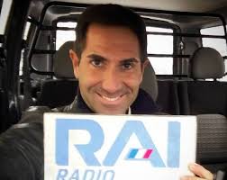«mi sono sentito male e sono sceso dall'auto, allora l'ho sentito» «ero lì per caso» racconta il cronista che per primo. Nby3abwufmqbxm