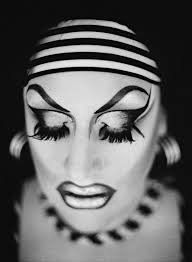 Show — Elliott Gallery