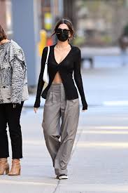 She traveled a lot, and also spent some of her childhood in ireland and. Emily Ratajkowski Wore An Aya Muse Cardigan And Comfy Keds Sneakers Instyle